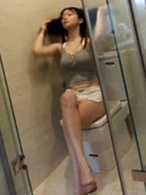 Asian shower cam