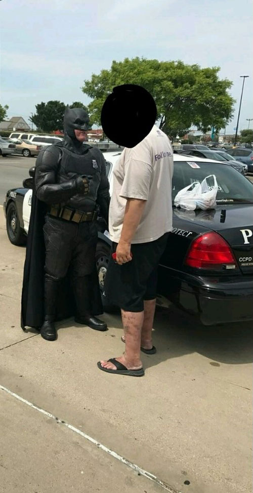 бэтмен задержал преступника