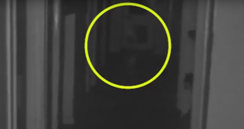 призрак ребёнка в коридоре