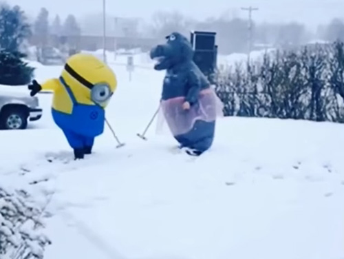 игра в крокет в снегу