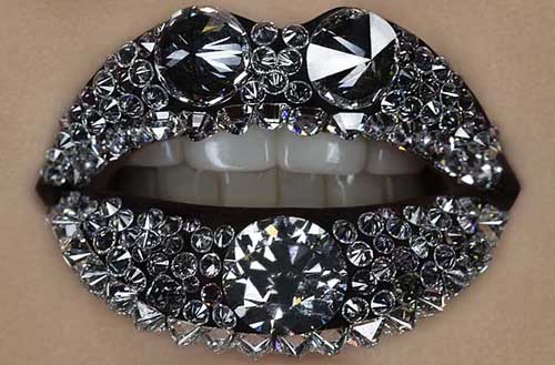 самые бриллиантовые губы в мире