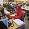 костюм человека-паука на работе
