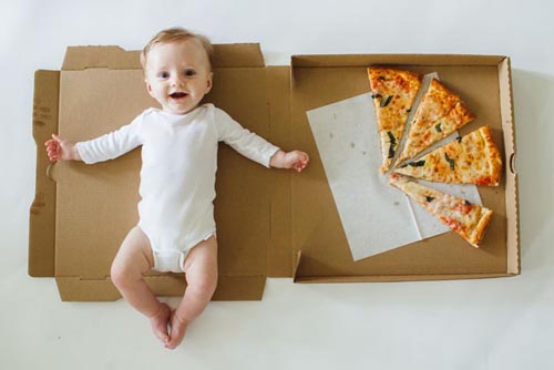 взросление сына на фоне пиццы