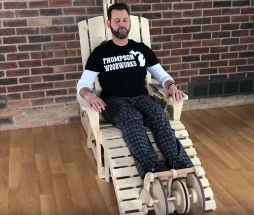 кресло умеет делать массаж
