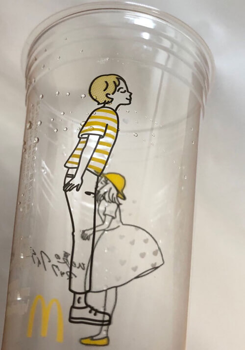 любовь на пластиковых стаканах