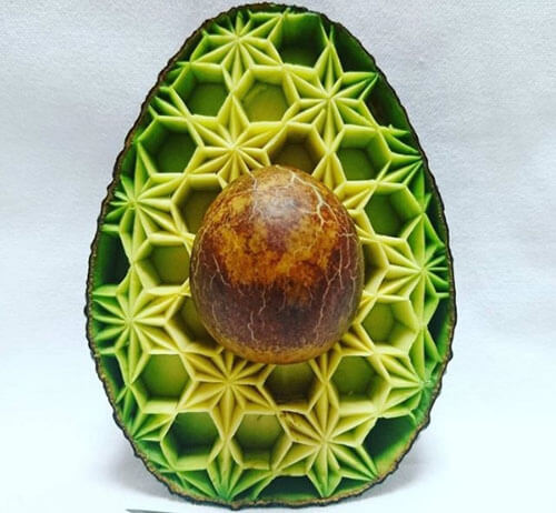 авокадо талантливого скульптора