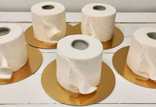 торты в виде туалетной бумаги