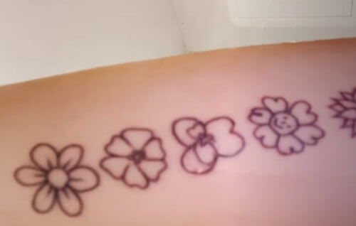 цветочный дизайн татуировки