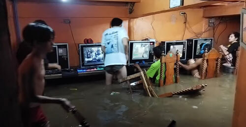 геймеры во время тайфуна