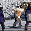 сноубордисты осваивают вращение
