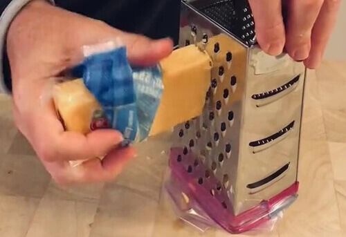 как натереть сыр без беспорядка