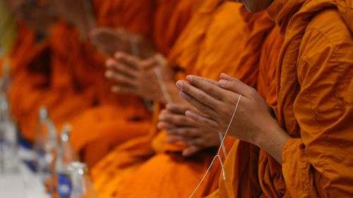 монахи провалили тест на наркотики