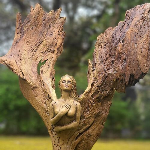красивые скульптуры из древесины