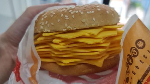 слишком много сыра в чизбургере