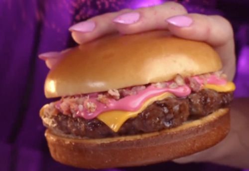 чизбургер с розовым соусом