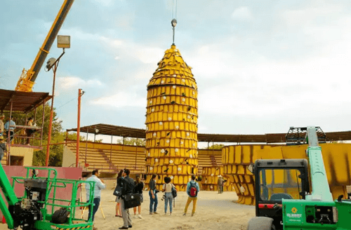 гигантская рекордная пиньята