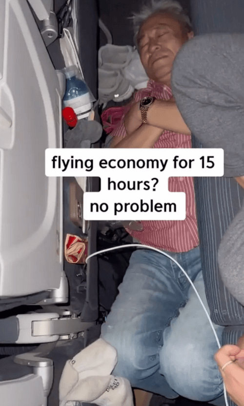 пассажир вздремнул на полу