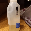 бутылка с мочой вместо молока