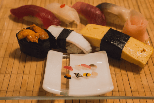 самые крошечные суши в мире 