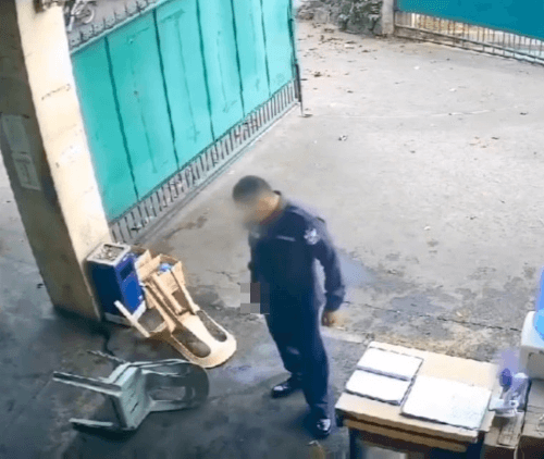 застрелил коллегу за опоздания