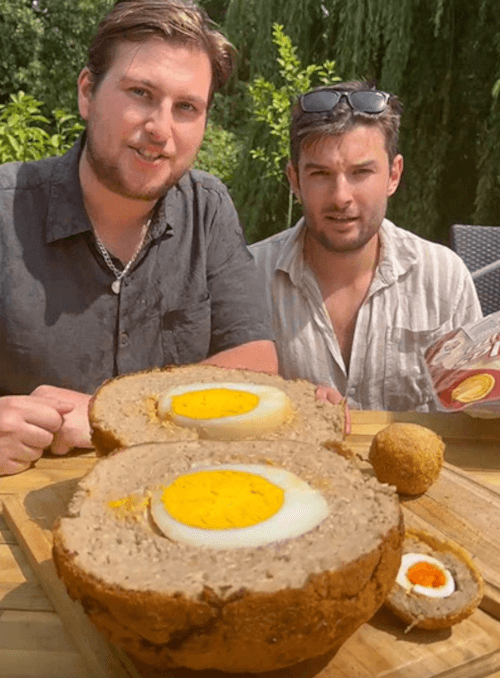 рекордное яйцо по-шотландски
