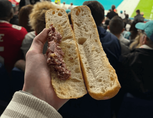 жалкие сэндвичи на стадионе