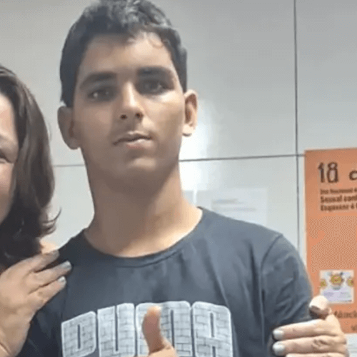 львица растерзала юношу