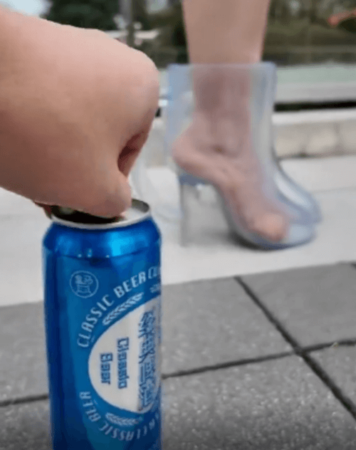 пивные бокалы на каблуках 
