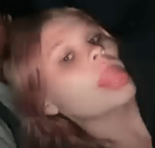 удар свиной отбивной по лицу