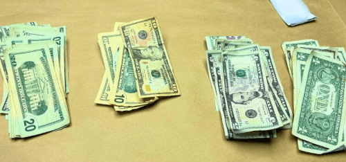 выронил деньги из сумки