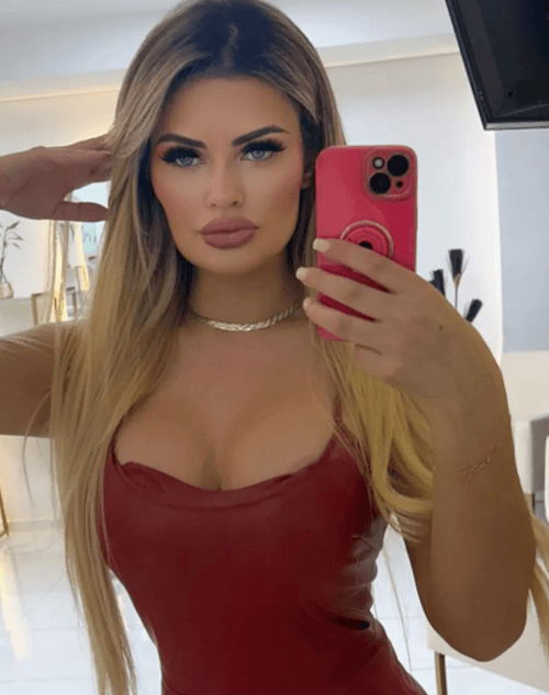 рубашка завязанная под грудью
