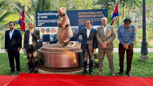 крысе поставили памятник