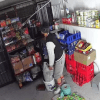 популярный магазин трижды обокрали