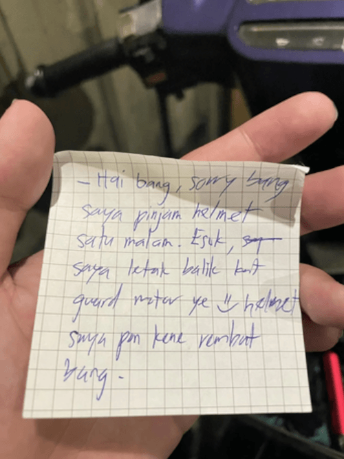 кража мотоциклетного шлема