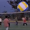 волейбол с гигантским мячом